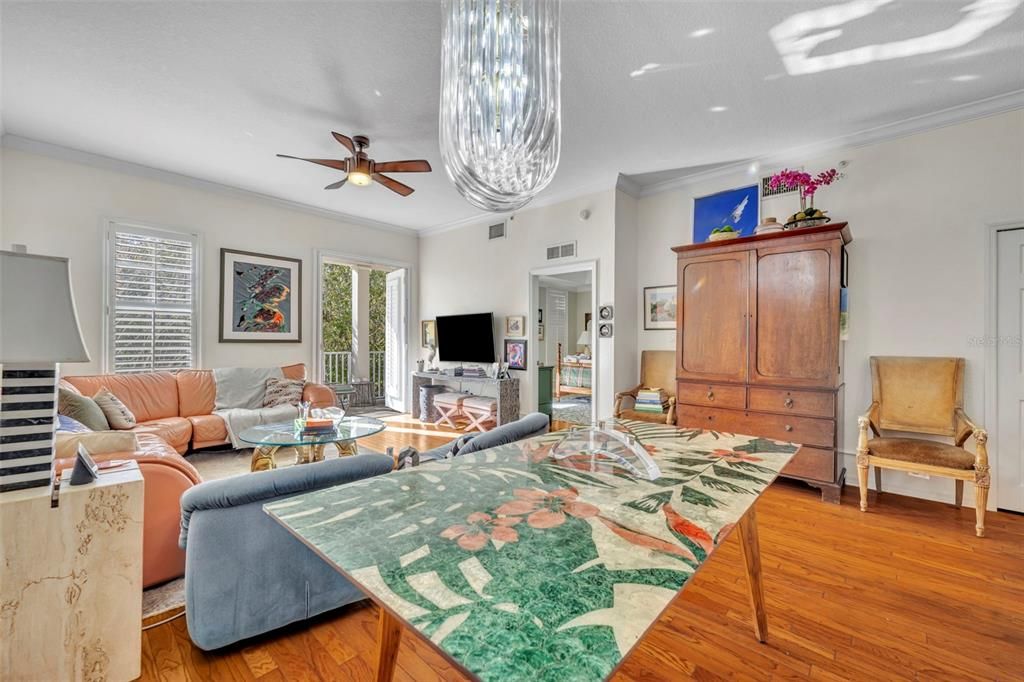 For Sale: $499,900 (3 beds, 2 baths, 1430 Square Feet)