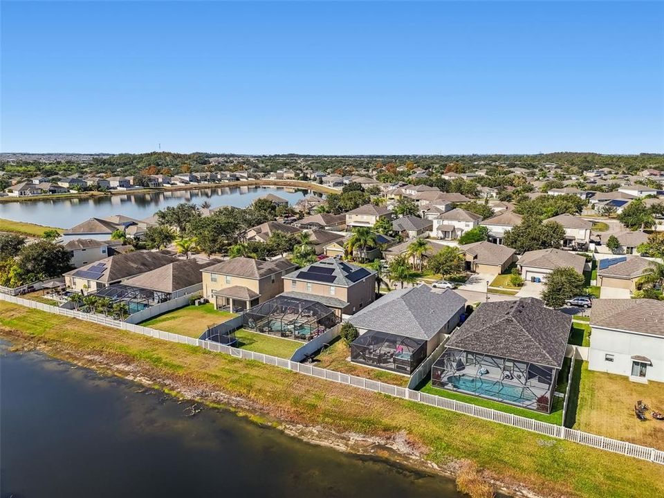 待售: $324,900 (4 贝兹, 3 浴室, 1946 平方英尺)