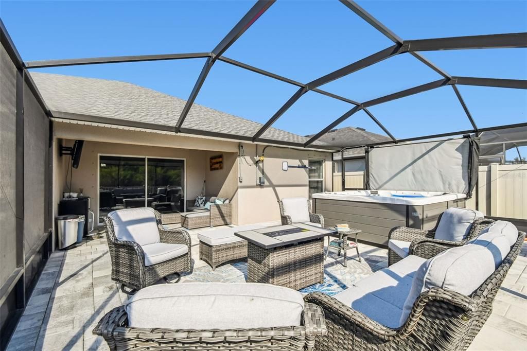 待售: $324,900 (4 贝兹, 3 浴室, 1946 平方英尺)