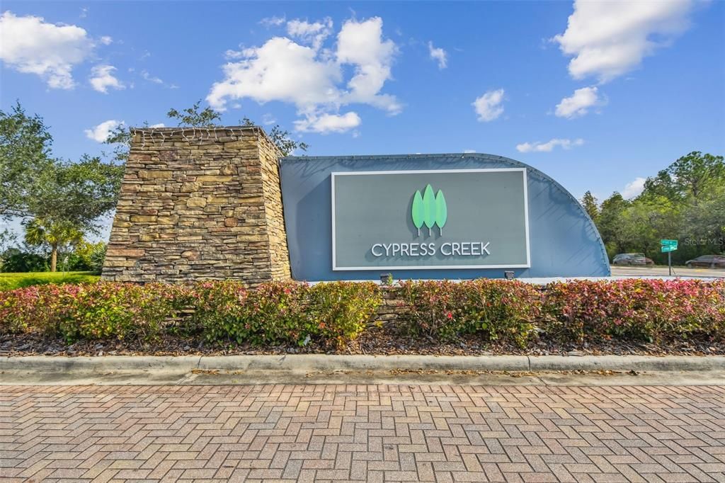 待售: $324,900 (4 贝兹, 3 浴室, 1946 平方英尺)