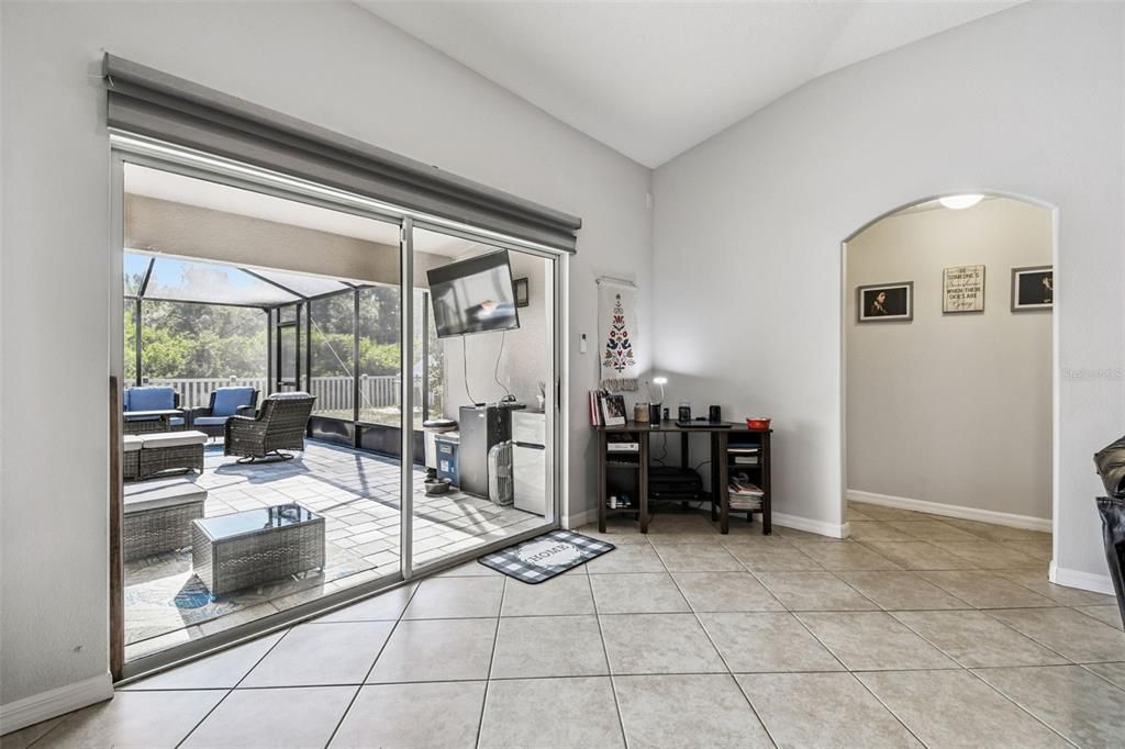 待售: $324,900 (4 贝兹, 3 浴室, 1946 平方英尺)