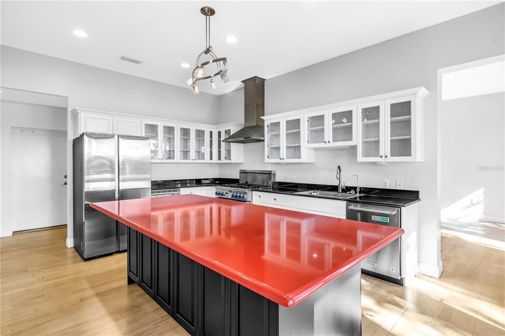 待售: $4,995,000 (5 贝兹, 5 浴室, 4334 平方英尺)