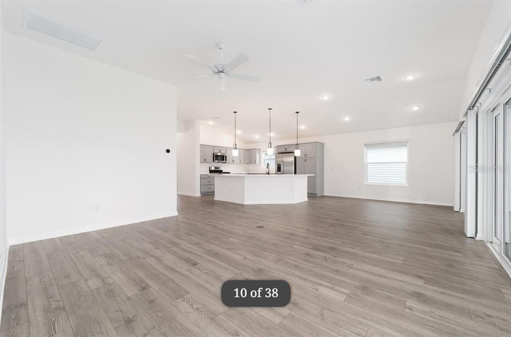 В аренду: $2,500 (3 спален, 3 ванн, 1450 Квадратных фут)