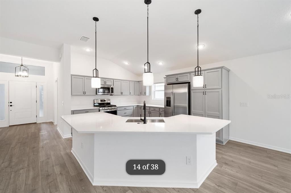 В аренду: $2,500 (3 спален, 3 ванн, 1450 Квадратных фут)