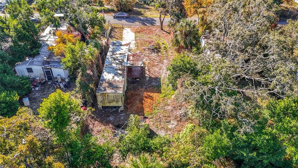 For Sale: $120,000 (2 beds, 1 baths, 720 Square Feet)