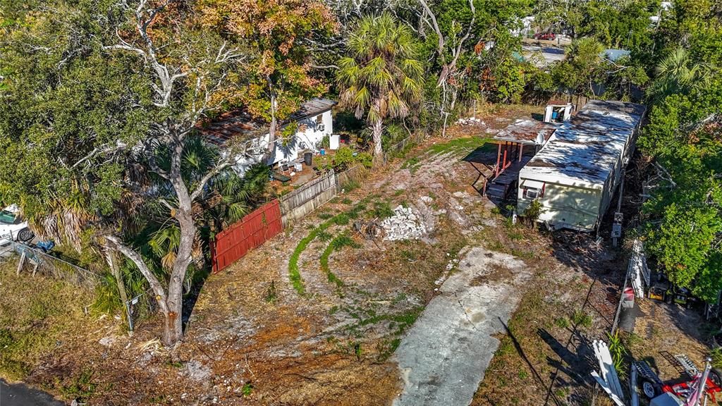 For Sale: $120,000 (2 beds, 1 baths, 720 Square Feet)