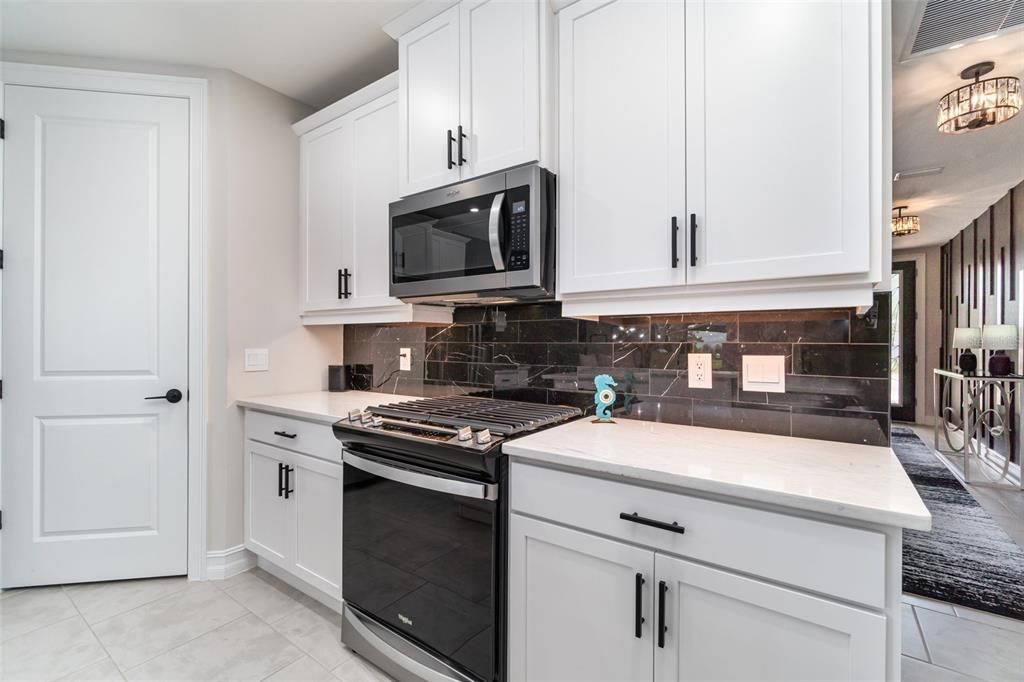 For Rent: $3,500 (4 beds, 2 baths, 1846 Square Feet)