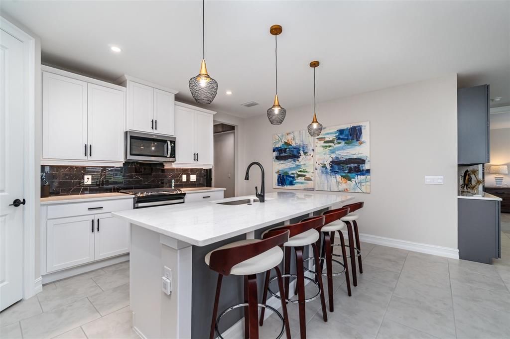 For Rent: $3,500 (4 beds, 2 baths, 1846 Square Feet)