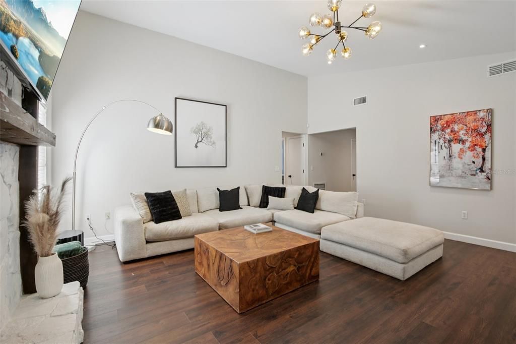 待售: $479,900 (4 贝兹, 2 浴室, 1814 平方英尺)