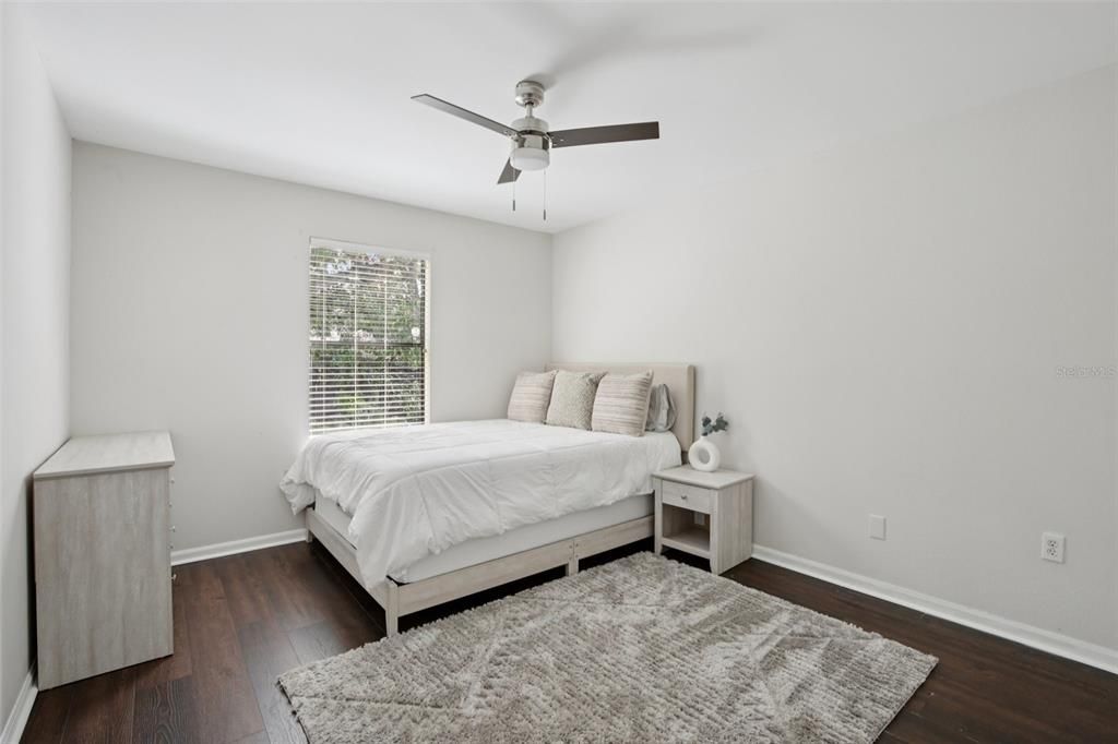 待售: $479,900 (4 贝兹, 2 浴室, 1814 平方英尺)