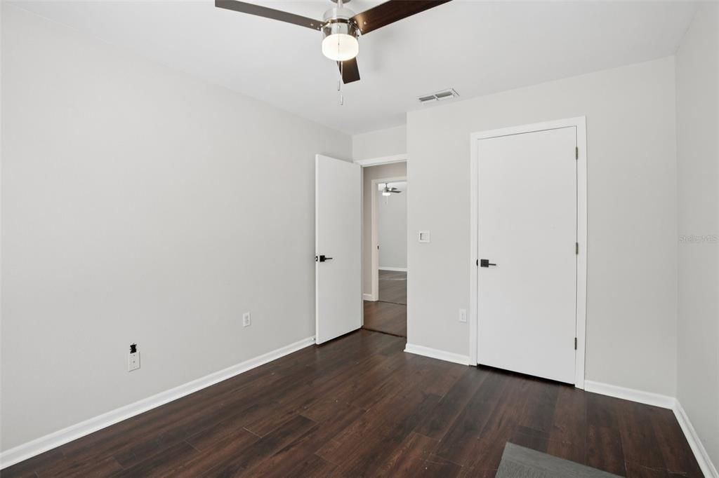 待售: $479,900 (4 贝兹, 2 浴室, 1814 平方英尺)