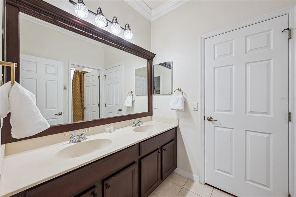 For Sale: $590,000 (4 beds, 3 baths, 4198 Square Feet)