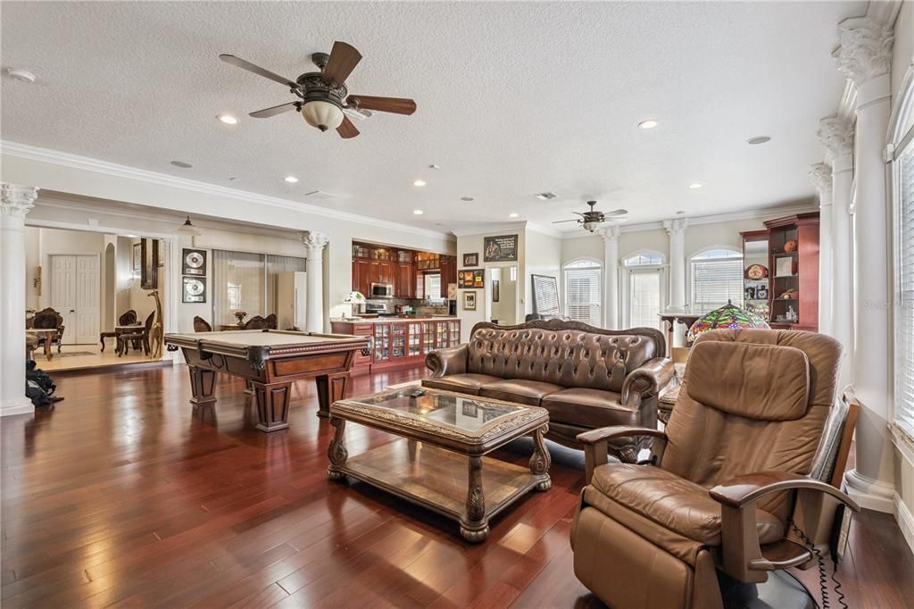 For Sale: $590,000 (4 beds, 3 baths, 4198 Square Feet)