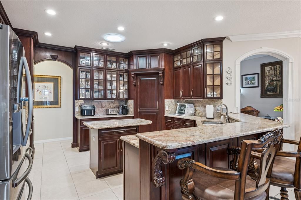 For Sale: $590,000 (4 beds, 3 baths, 4198 Square Feet)