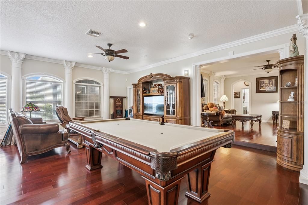 For Sale: $590,000 (4 beds, 3 baths, 4198 Square Feet)