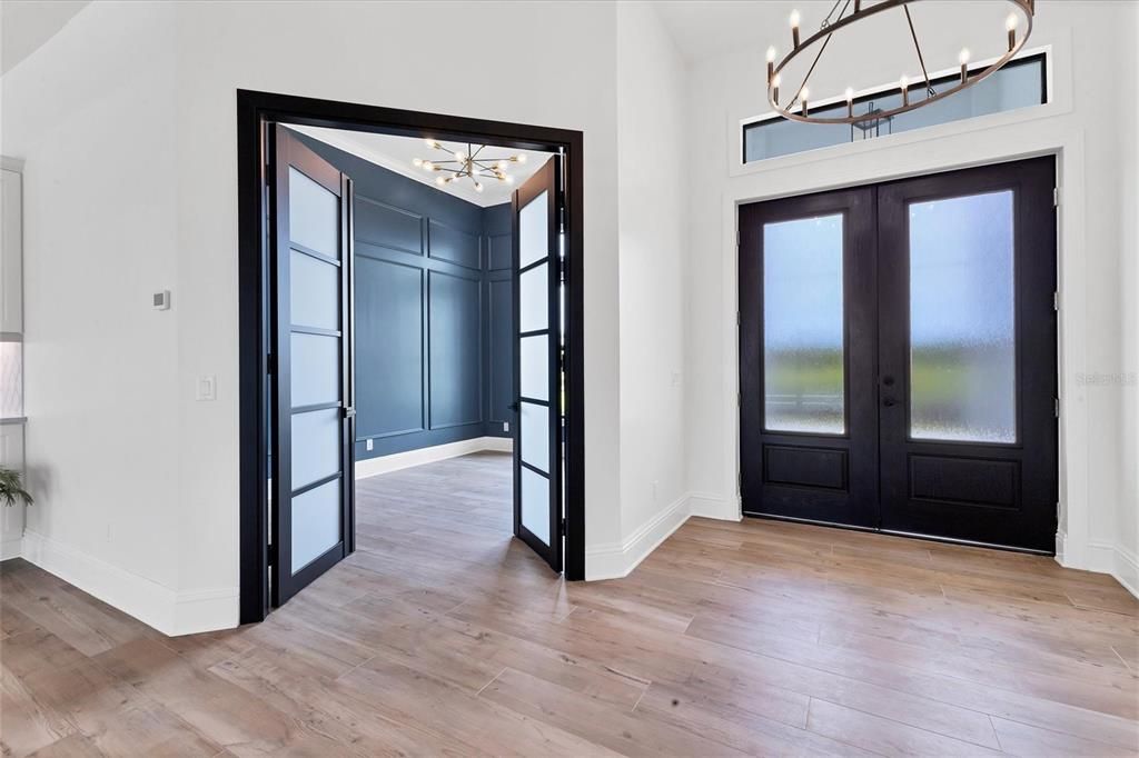 En Venta: $899,900 (3 camas, 3 baños, 2454 Pies cuadrados)