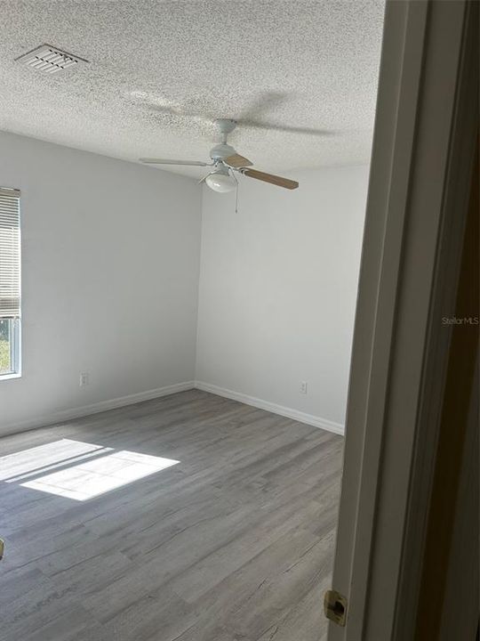 For Rent: $1,900 (3 beds, 2 baths, 1856 Square Feet)