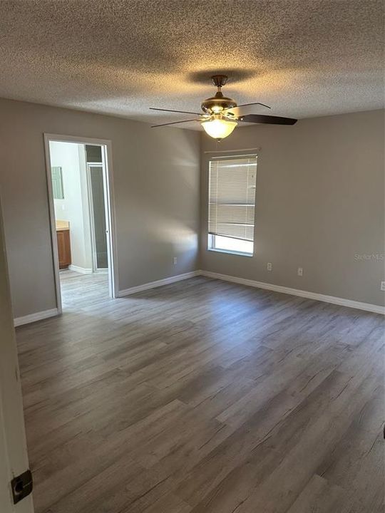 For Rent: $1,900 (3 beds, 2 baths, 1856 Square Feet)