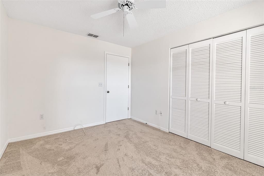 На продажу: $269,000 (2 спален, 2 ванн, 1304 Квадратных фут)