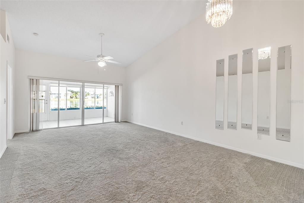 На продажу: $269,000 (2 спален, 2 ванн, 1304 Квадратных фут)