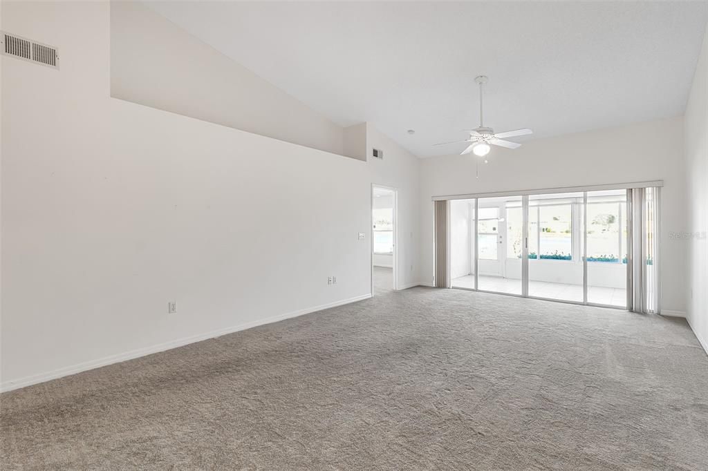 На продажу: $269,000 (2 спален, 2 ванн, 1304 Квадратных фут)