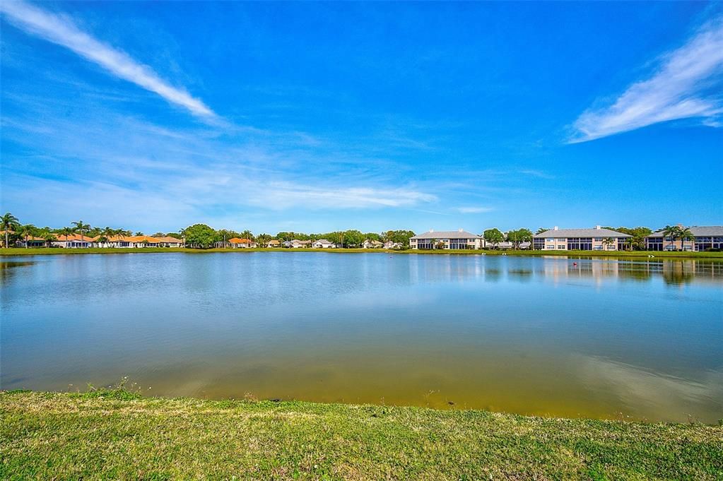 На продажу: $269,000 (2 спален, 2 ванн, 1304 Квадратных фут)