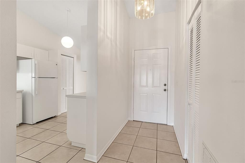 На продажу: $269,000 (2 спален, 2 ванн, 1304 Квадратных фут)