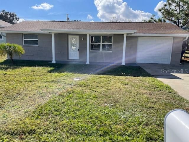 На продажу: $235,000 (2 спален, 1 ванн, 932 Квадратных фут)