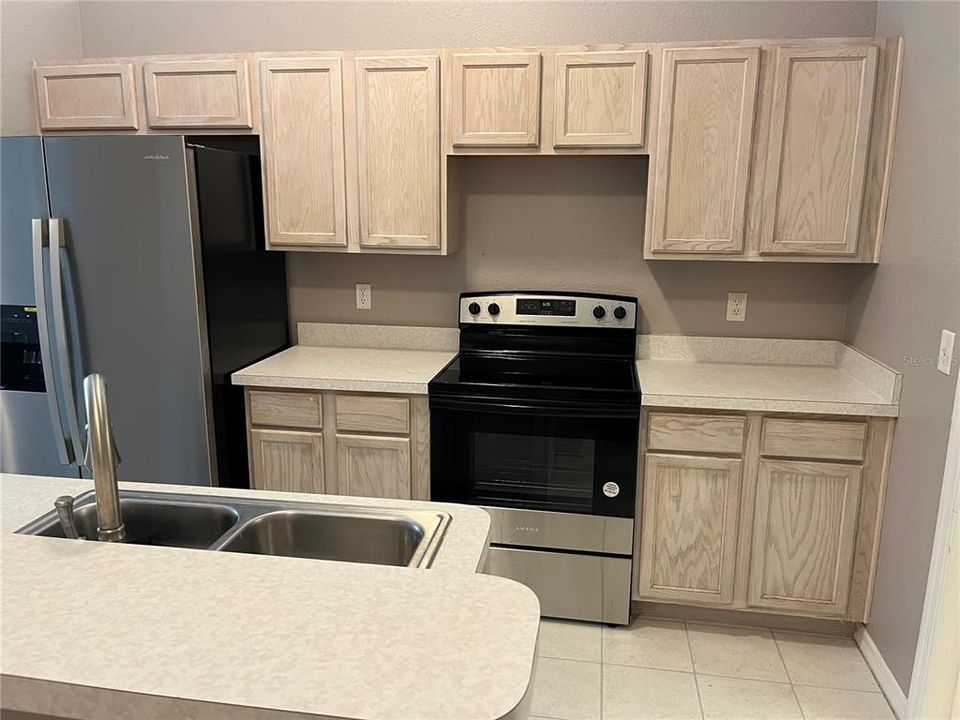 For Sale: $240,000 (4 beds, 2 baths, 1642 Square Feet)