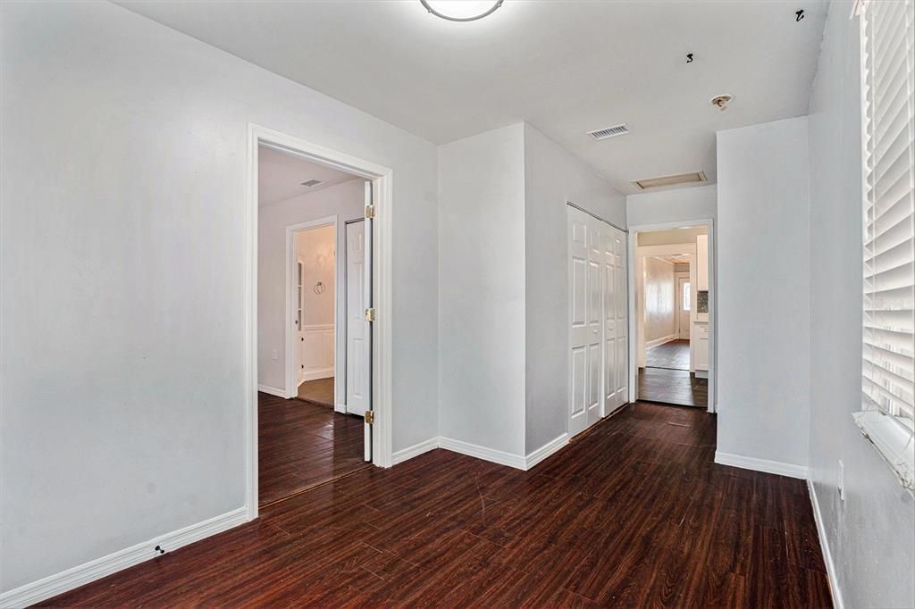 В аренду: $2,550 (3 спален, 2 ванн, 1212 Квадратных фут)