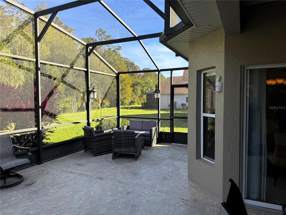 待售: $275,000 (2 贝兹, 2 浴室, 1491 平方英尺)