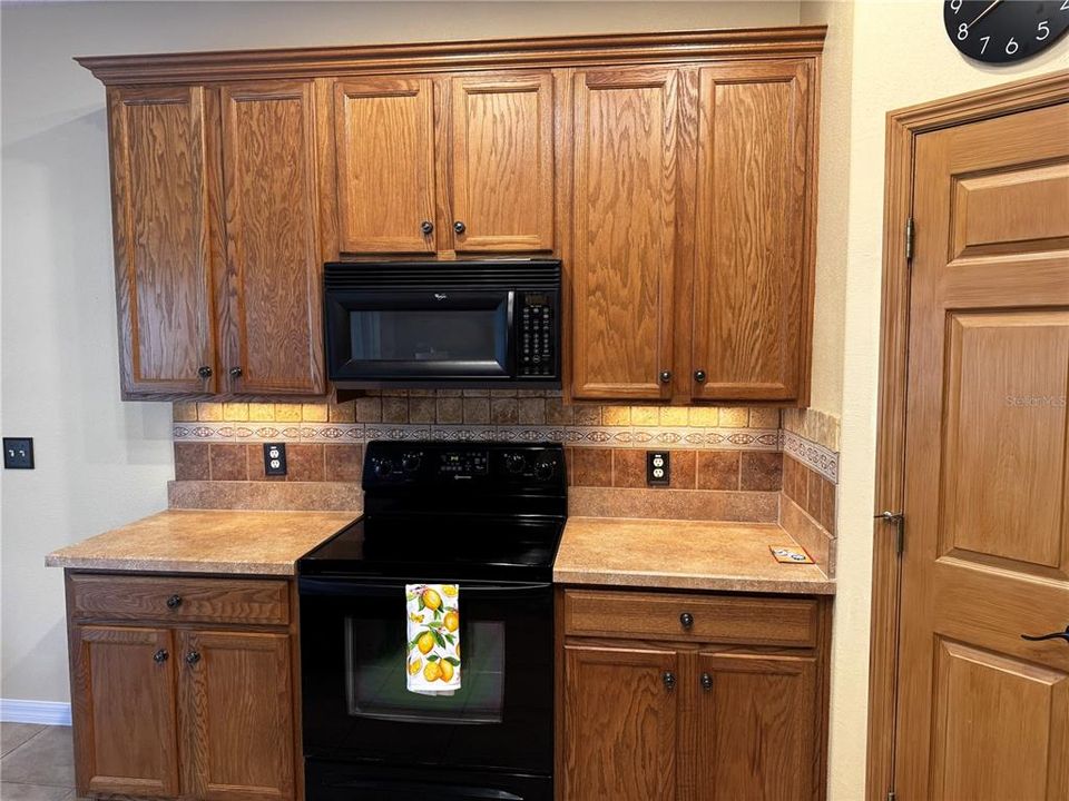 待售: $275,000 (2 贝兹, 2 浴室, 1491 平方英尺)