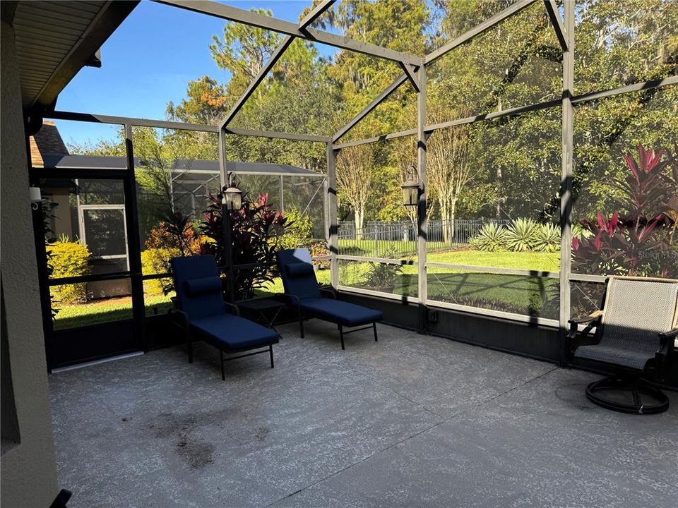 待售: $275,000 (2 贝兹, 2 浴室, 1491 平方英尺)