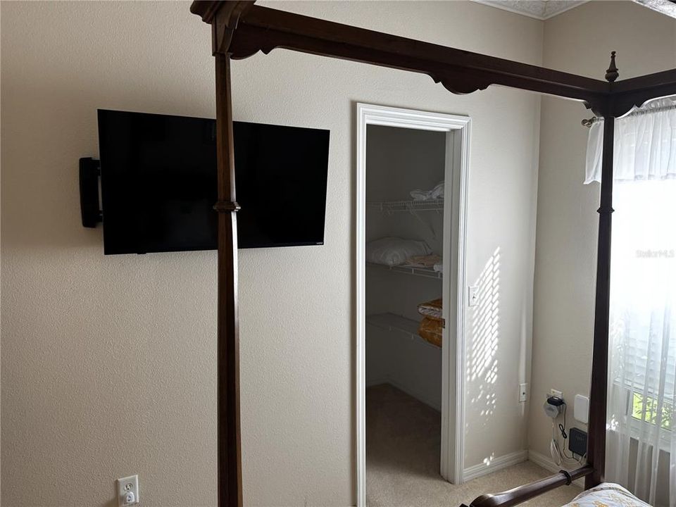 待售: $275,000 (2 贝兹, 2 浴室, 1491 平方英尺)