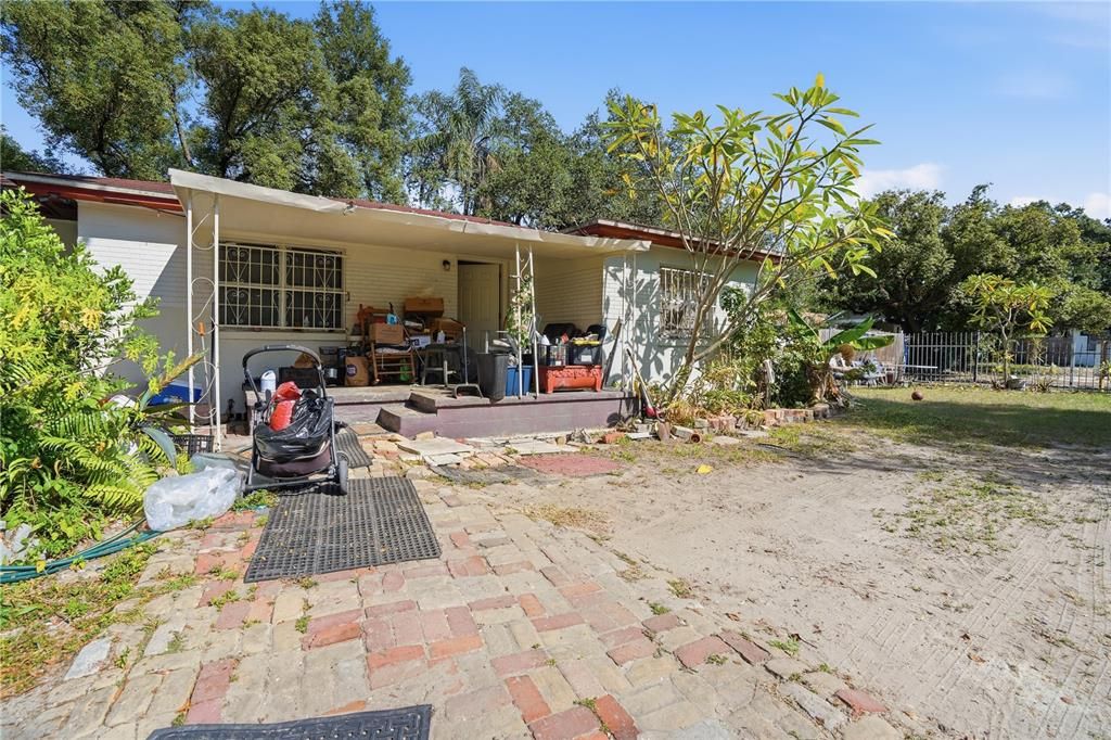 For Sale: $317,000 (3 beds, 2 baths, 2185 Square Feet)