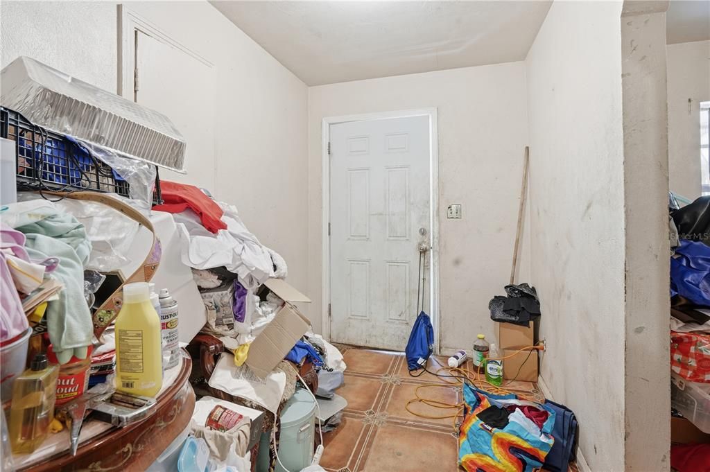 For Sale: $317,000 (3 beds, 2 baths, 2185 Square Feet)