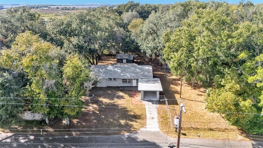 For Sale: $299,900 (3 beds, 2 baths, 1598 Square Feet)