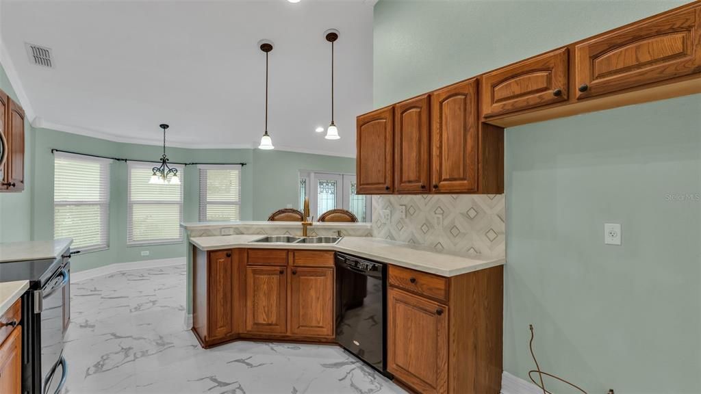 For Sale: $424,900 (4 beds, 2 baths, 2178 Square Feet)