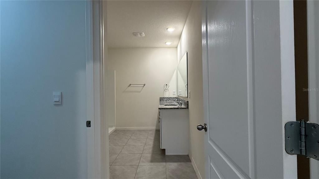 出租: $2,350 (3 贝兹, 2 浴室, 1676 平方英尺)