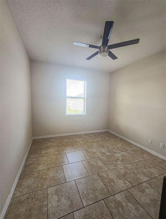 待售: $445,000 (5 贝兹, 3 浴室, 2391 平方英尺)