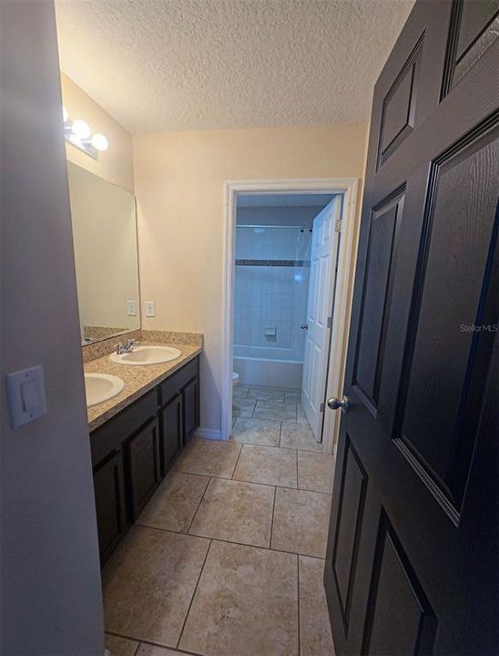 待售: $445,000 (5 贝兹, 3 浴室, 2391 平方英尺)