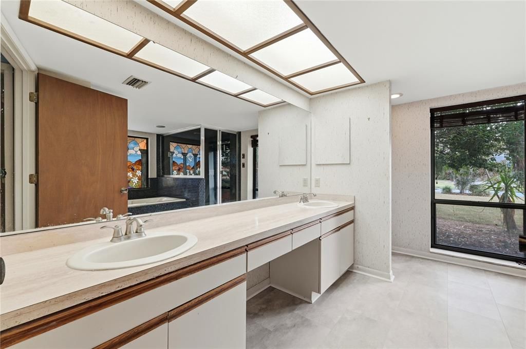 待售: $578,000 (4 贝兹, 3 浴室, 3068 平方英尺)