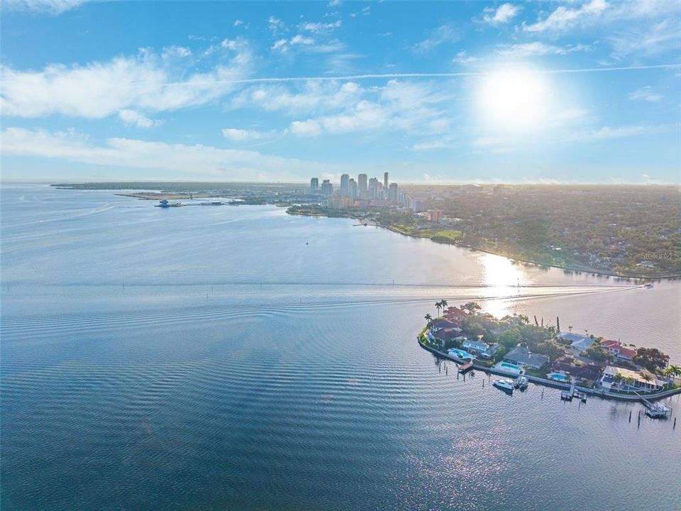 For Sale: $825,000 (3 beds, 2 baths, 1794 Square Feet)