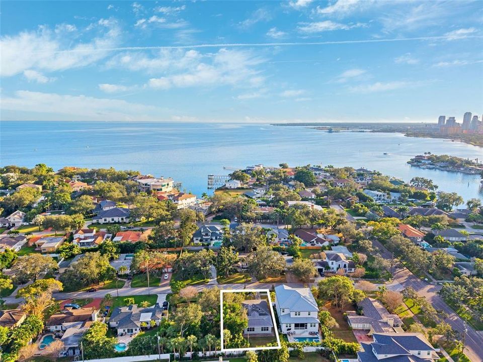 For Sale: $825,000 (3 beds, 2 baths, 1794 Square Feet)