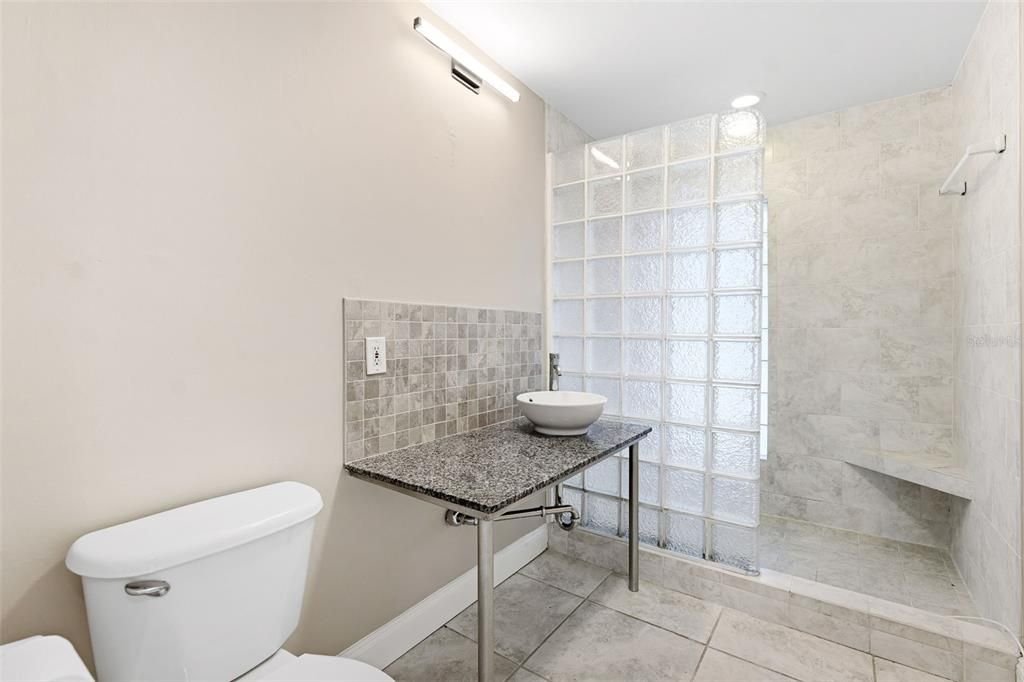 For Sale: $825,000 (3 beds, 2 baths, 1794 Square Feet)