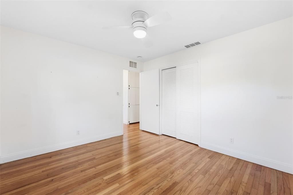 For Sale: $825,000 (3 beds, 2 baths, 1794 Square Feet)