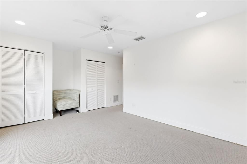 For Sale: $825,000 (3 beds, 2 baths, 1794 Square Feet)