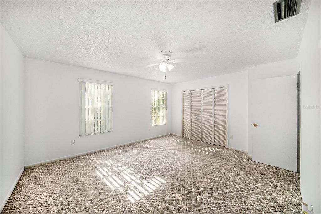 En Venta: $214,975 (2 camas, 2 baños, 1261 Pies cuadrados)