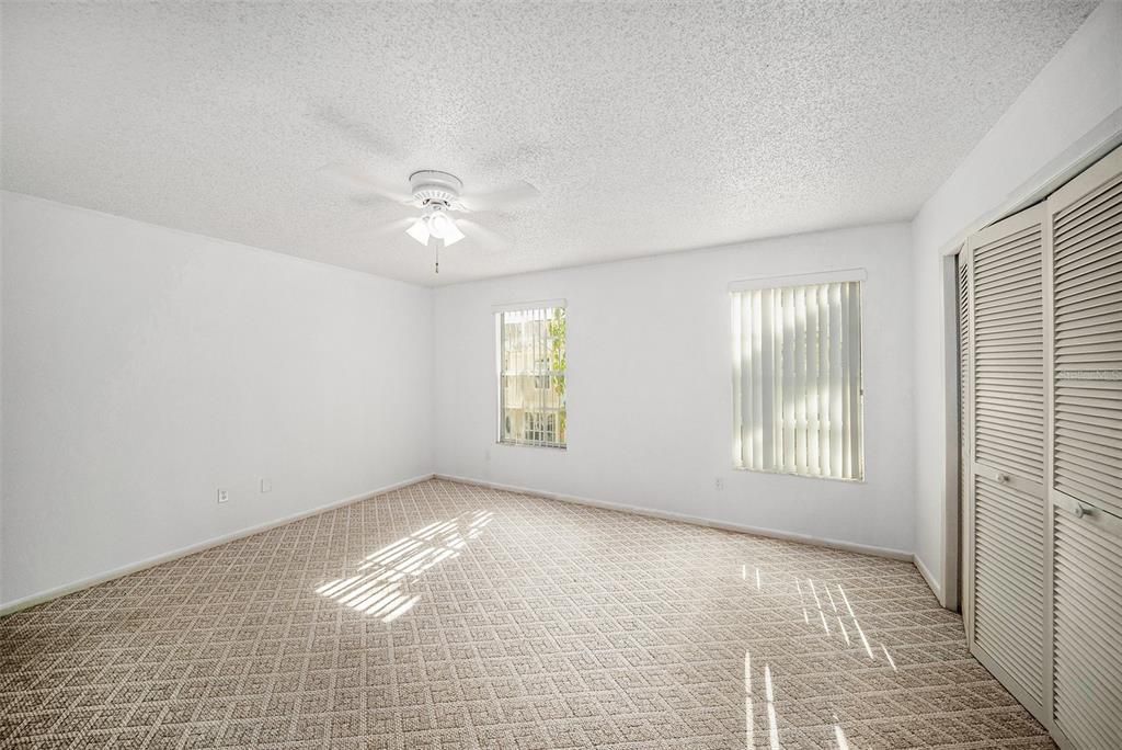 En Venta: $214,975 (2 camas, 2 baños, 1261 Pies cuadrados)