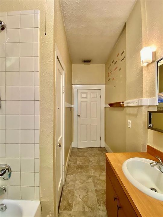 For Sale: $350,000 (3 beds, 1 baths, 1362 Square Feet)